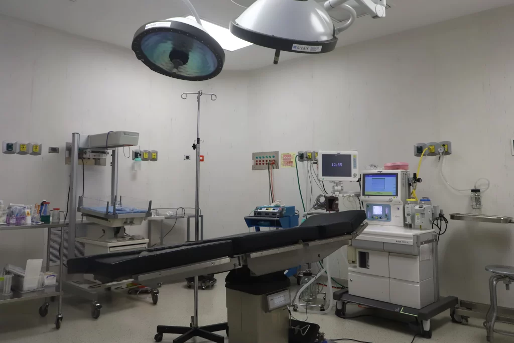 El Hospital General de Calvillo ofrece atención gratuita y especializada en enfermedades crónicas, con quirófanos, laboratorio digital y personal capacitado.