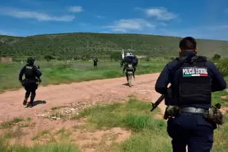 Los 18 detenidos en el operativo encabezado por elementos policiales de los tres órdenes, ya fueron consignados a la FGR