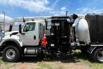 MIAA refuerza desazolve con nuevo camión tipo camel