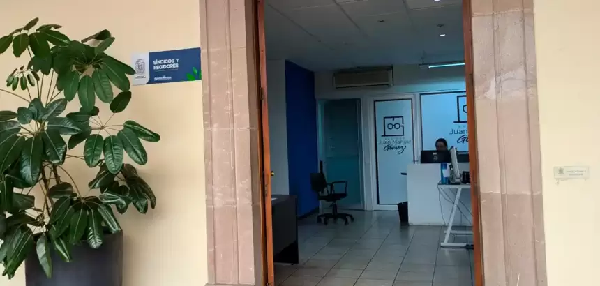 Cuatro regidores de Aguascalientes viajaron a París con dinero del erario y siguen sin presentarse a trabajar. El alcalde exige resultados y justificación del gasto. Foto: JLMNoticias / Liliana Ramírez.