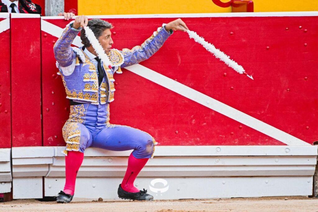 El sevillano valiente buscó todos los momentos el lucimiento en Pamplona. Foto: JLMNoticias / PTPamplona.