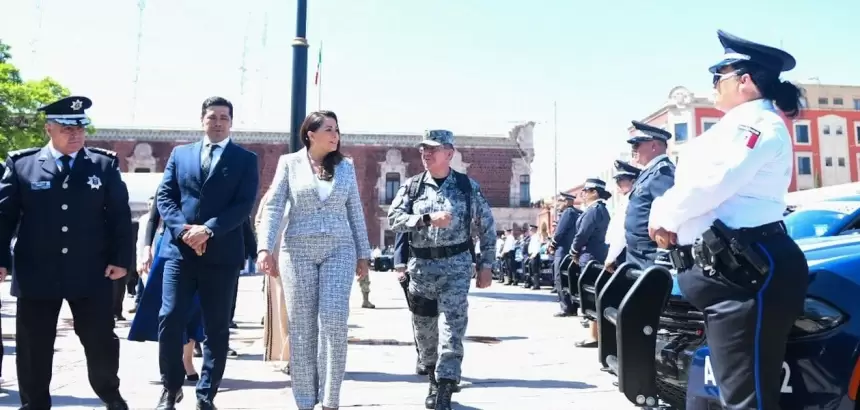 Tere Jiménez entrega 50 patrullas al municipio de Aguascalientes para reforzar operativos y fortalecer la seguridad en zonas prioritarias.