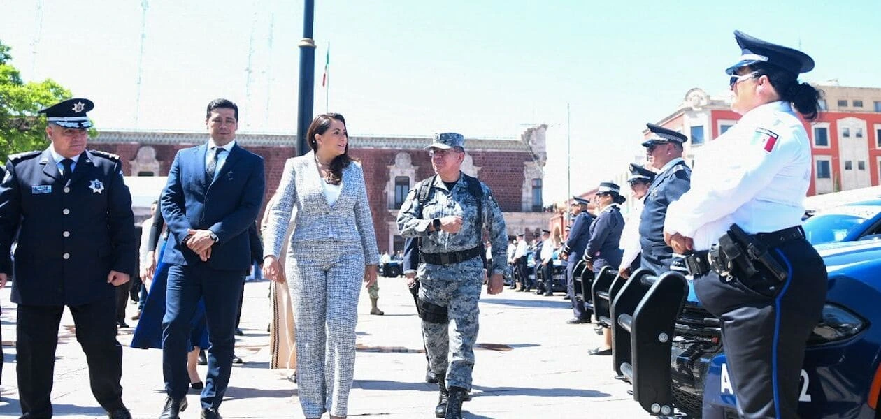 Tere Jiménez entrega 50 patrullas al municipio de Aguascalientes para reforzar operativos y fortalecer la seguridad en zonas prioritarias.