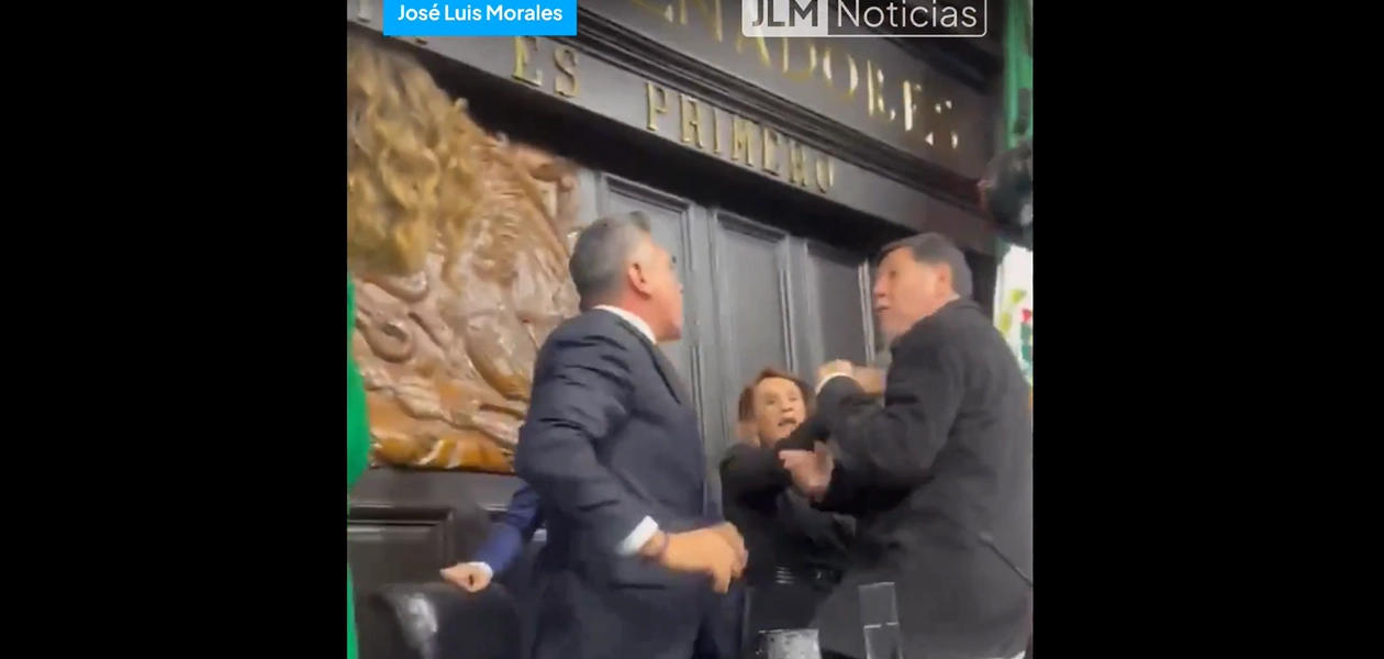 Alito Moreno y Fernández Noroña se enfrentan a golpes al término de la sesión de la Comisión Permanente del Senado. Foto JLMNoticias captura de pantalla