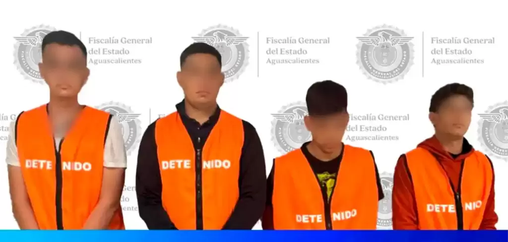 Los cuatro detenidos por el asesinato del empresario queretano en Bosques, ligado a call centers fraudulentos. Foto: JLMNoticias / FGE Aguascalientes.