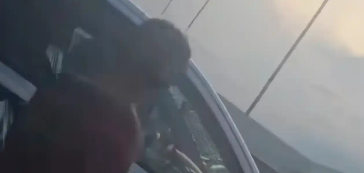 Imagen de la mujer que maltrató a menores en Costco. Los niños están bajo resguardo del DIF. Foto: JLMNoticias / Video Especial / Captura de Pantalla.