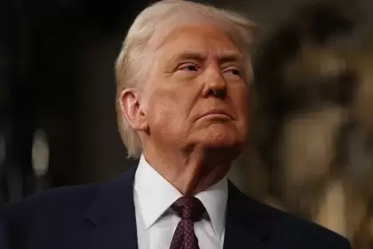 Donald Trump advirtió que aumentará los aranceles a los muebles importados. Foto EFE