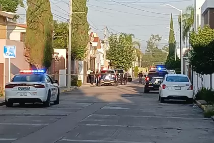 Ejecutan a un empresario de la Ciudad de México a las afueras de un domicilio ubicado en el fraccionamiento Bosques del Prado