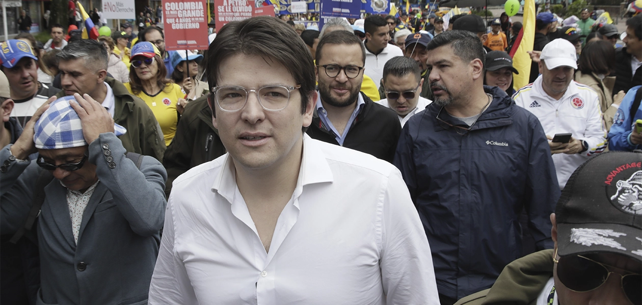 El senador colombiano, Miguel Uribe Turbay, murió en los primeros minutos de este lunes, luego de dos meses hospitalizado tras el atentado en su contra.