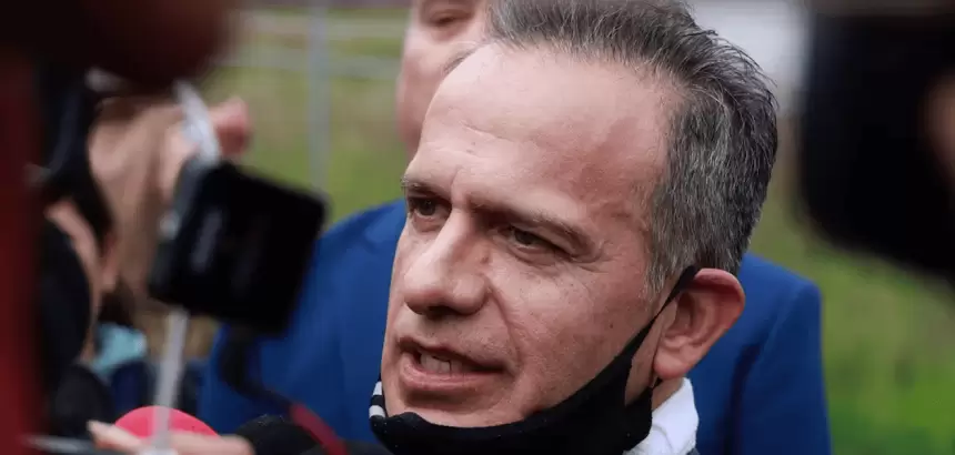 En sus primeras declaraciones al salir del Altiplano, Israel Vallarta insta a Carlos Loret de Mola a hablar de frente. Foto EFE Felipe Gutierrez