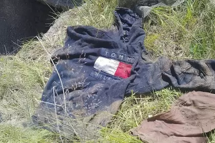 Encuentran restos de personas y prendas de vestir en dos puntos de Aguascalientes, que podrían corresponder a personas desaparecidas.