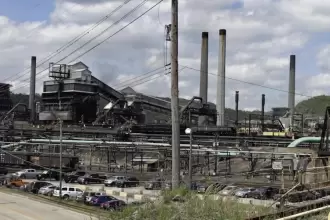 Explosión en planta de coque en Pennsylvania, dejó varias personas heridas.