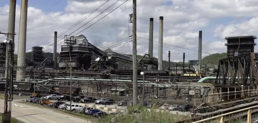 Explosión en planta de coque en Pennsylvania, dejó varias personas heridas.