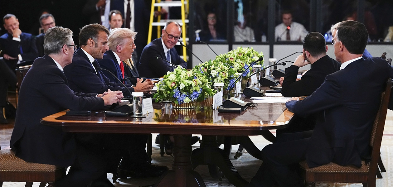 Líderes europeos acuerdan impulsar garantías de seguridad para Ucrania, durante encuentro con Donald Trump y Volodímir Zelenski en la Casa Blanca.