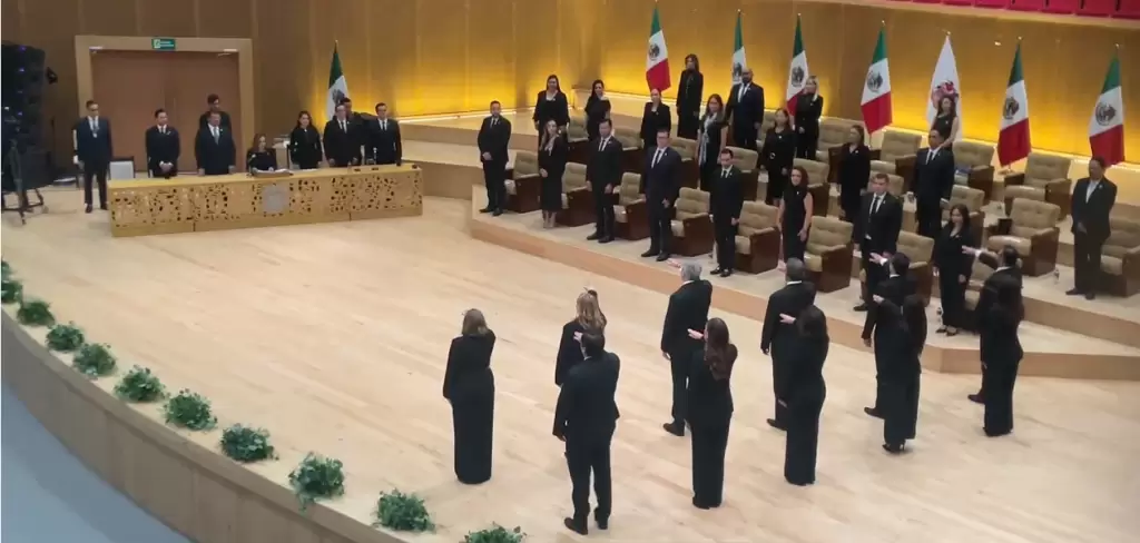Los 11 magistrados del Supremo Tribunal de Justicia del Poder Judicial fueron los primeros en rendir protesta. Foto JLMNoticias captura de pantalla