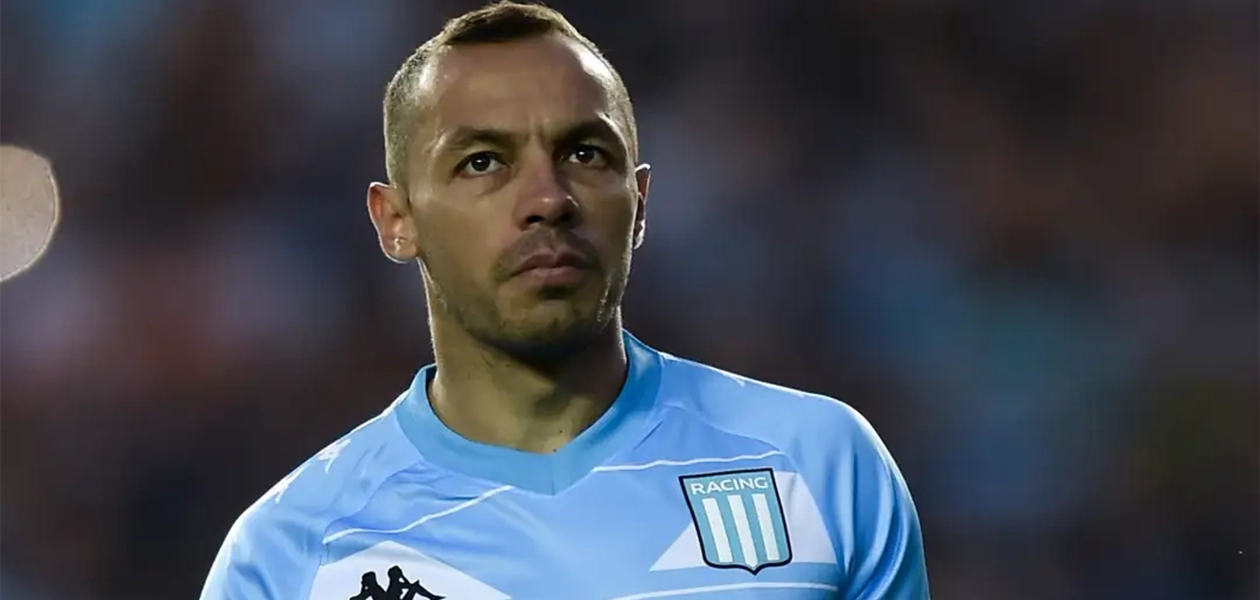 Marcelo Díaz, mediocampista de la U de Chile, lamentó la brutal agresión contra hinchas en la Copa Sudamericana. Foto Goal