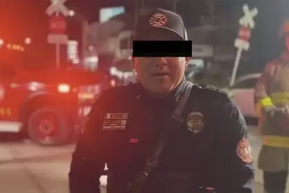 Un capitán de Bomberos, acusado de violación equiparada contra una recién egresada de la Academia, fue detenido y trasladado al CERESO para varones.