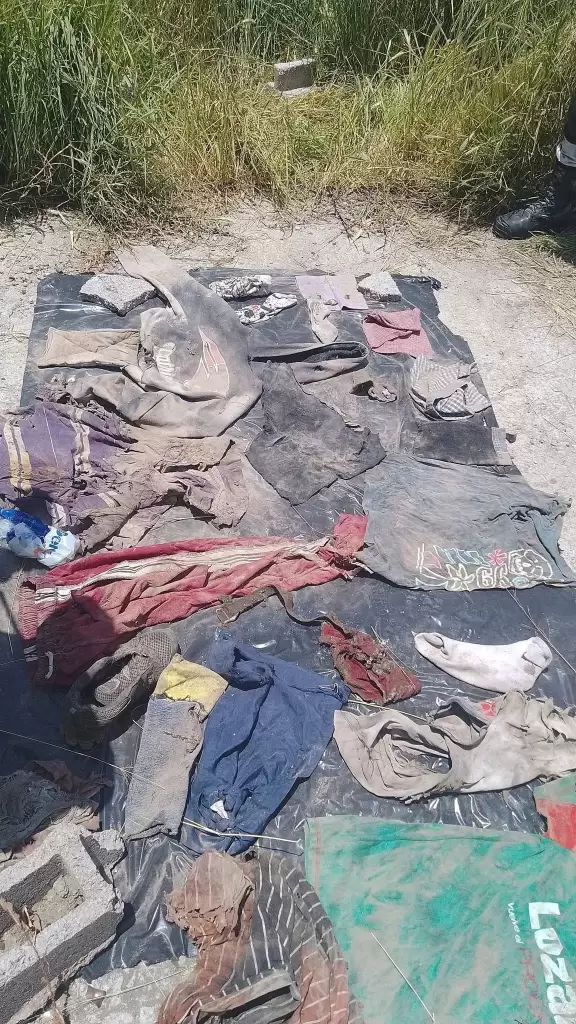 Varias prendas de vestir fueron encontradas junto a los restos humanos