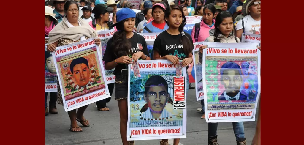 Vidulfo Rosales represento a las familias de los desaparecidos de Ayotzinapa desde el 2014