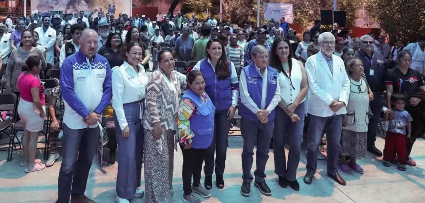 Tere Jiménez lanza la Primera Caravana de la Salud del Seguro Popular Aguascalientes para brindar atención médica gratuita a población sin seguridad social.