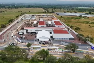 Tere Jiménez inaugura el Bachuaa Norte en Rincón de Romos, beneficiando a más de 2 mil jóvenes con educación media superior de calidad.