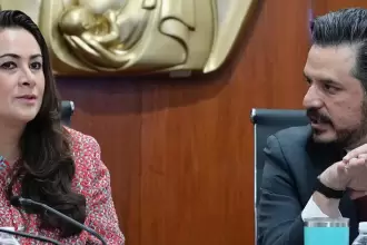 Tere Jiménez anuncia nuevos hospitales, una unidad de hemodiálisis y seis CECI del IMSS para fortalecer la salud en Aguascalientes.