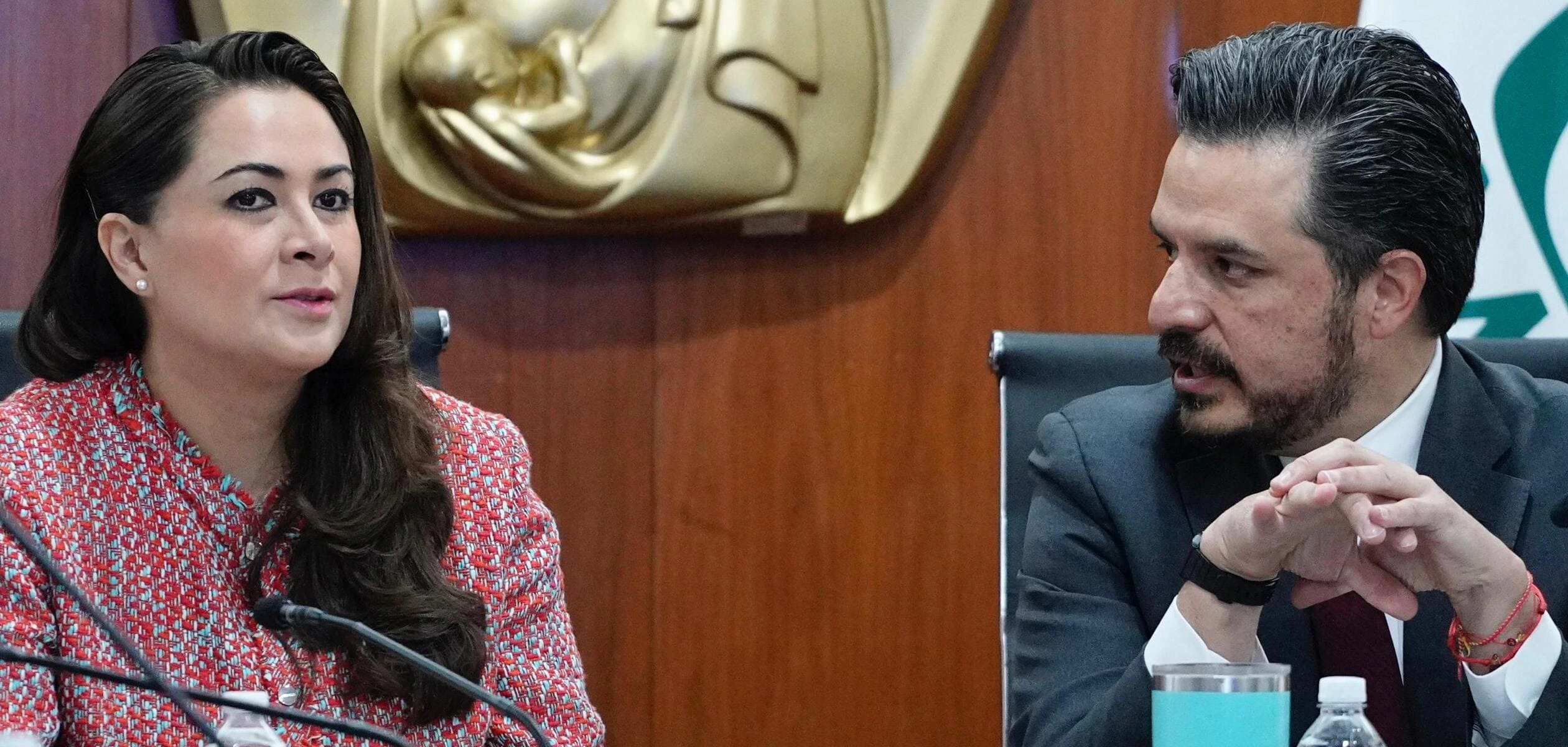 Tere Jiménez anuncia nuevos hospitales, una unidad de hemodiálisis y seis CECI del IMSS para fortalecer la salud en Aguascalientes.