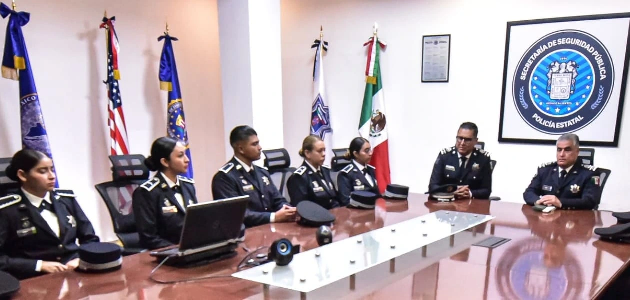 Policía de Carreteras de Aguascalientes participa en capacitación internacional en Medellín, Colombia, para reforzar la seguridad vial en el estado.