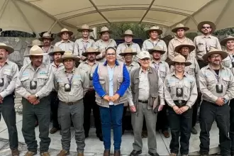 Aguascalientes celebra 50 años del Programa de Guardabosques con un homenaje y entrega de camionetas para reforzar la protección ambiental.
