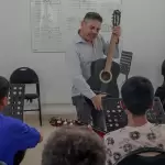 Casa del Adolescente abre inscripciones para talleres gratuitos 2025-2026 de arte, música, idiomas y más; clases inician el 1.º de septiembre.