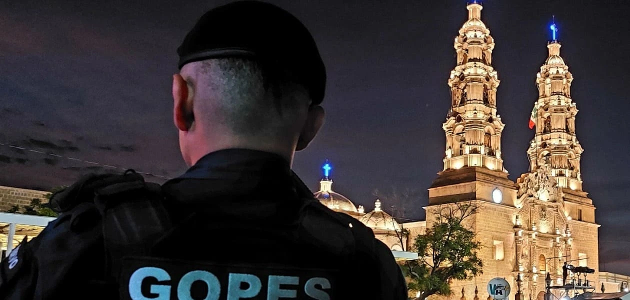 Aguascalientes alista operativo de seguridad para el Grito y Desfile del 16 de septiembre con arcos de acceso, drones y cámaras de reconocimiento facial.