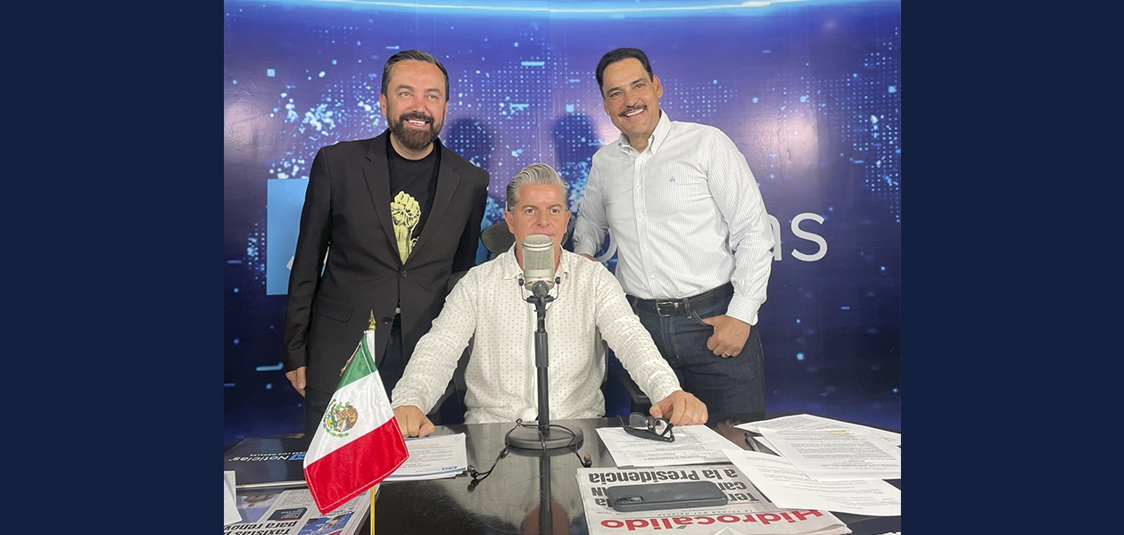 Arturo Ávila y Toño Martín del Campo, cumplen promesa de debate en JLMNoticias y el periodista José Luis Morales. Foto JLMNoticias