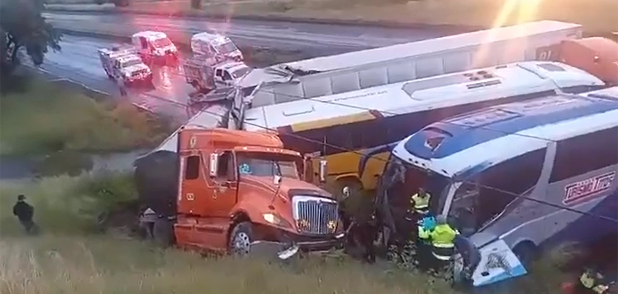 Carambola en la 45 norte deja varios lesionados de gravedad. Foto JLMNoticias captura de pantalla