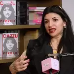 Cazzu en el pódcast Se regalan Dudas, confesó que Nodal no ha firmado el permiso de Inti para viajar con ella. Foto Captura de pantalla