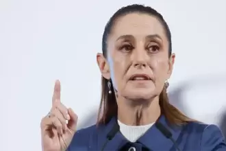 La presidenta de México, Claudia Sheinbaum, durante rueda de prensa en Palacio Nacional. Claudia en Aguascalientes, tema del día en la 'mañanera'. Foto de JLMNoticias / EFE/ Sáshenka Gutiérrez.
