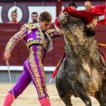El matador de toros Luis Gerpe pudo dar una vuelta al ruedo en su segundo astado.