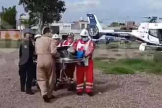 La alcaldesa de Encarnación de Díaz, Jalisco, fue trasladada en el Helicóptero Fuerza 1 hacia Aguascalientes, donde recibe atención médica, tras sufrir accidente. Foto JLMNoticias captura de pantalla