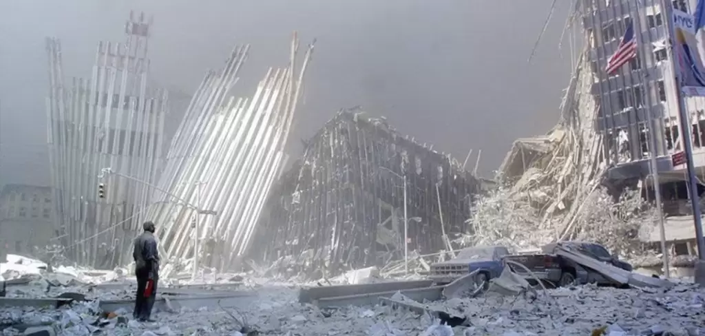 La zona cero lucia en total desolacion tras los hechos del 11 de septiembre. Foto El Pais