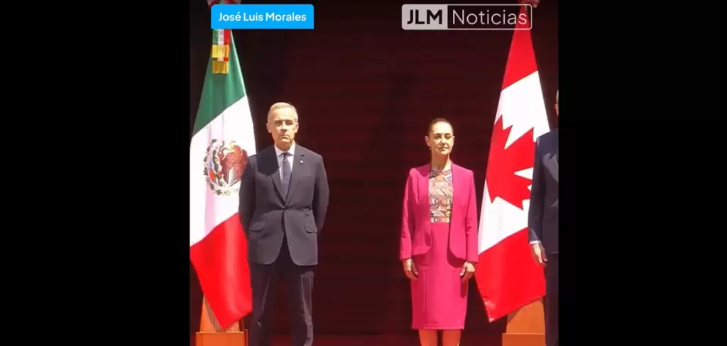 Mark Carney y Claudia Sheinbaum, escucharon el himno nacional de ambos países, previo a su reunión en Palacio Nacional. Foto JLMNoticias captura de pantalla