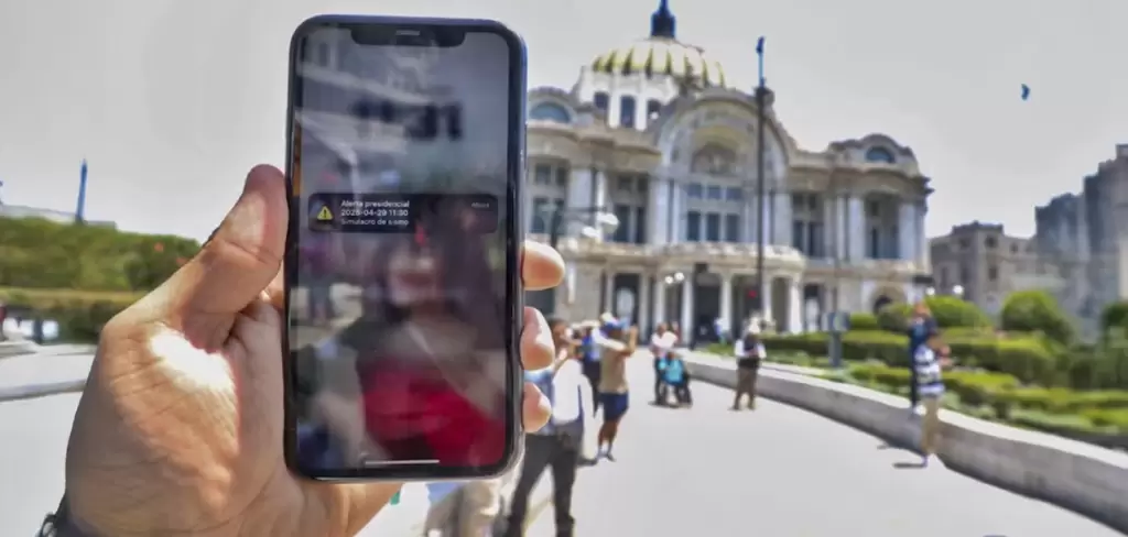 Para este Simulacro Nacional es importante activar la alarta sismica desde el telefno movil. Foto El Universal