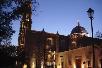 Párroco del templo del Encino, acatará las disposiciones de las auiotodades sobre las campanadas en el barrio. Foto Ayuntamiento de Aguascalientes