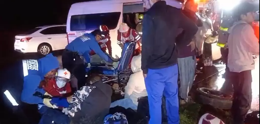 Pedro de 59 anos y Antonio de 42 fueron los dos lesionados de mayor consideracion tras acidente en la 45 sur. Foto JLMNoticias captura de pantalla