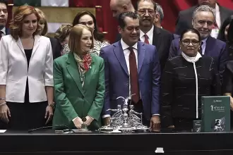 Rosa Icela Rodríguez hizo entrega del primer informe de Claudia Sheinbaum, a la Cámara de Diputados. Foto El Universal