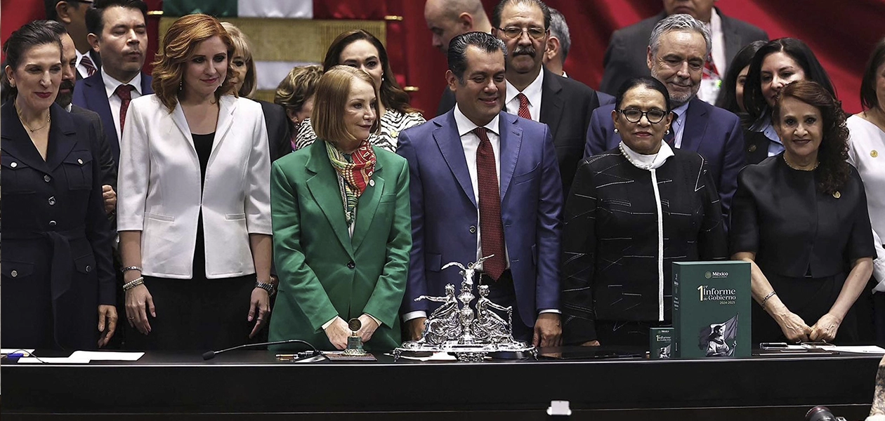 Rosa Icela Rodríguez hizo entrega del primer informe de Claudia Sheinbaum, a la Cámara de Diputados. Foto El Universal