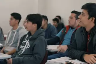 FIBEIPES abre becas 2025 que pueden cubrir el 100 % de la carrera. Registro del 10 al 23 de septiembre. Requisitos, calendario y contacto del Incytea.