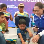 Tere Jiménez entregó más de 3 mil apoyos escolares en San Francisco de los Romo y San José de Gracia, fortaleciendo la educación y la economía familiar.