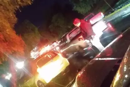 Intensas lluvias y vientos de 60 km/h activaron a Protección Civil en Aguascalientes; hubo encharcamientos, pero sin lesionados ni daños graves.