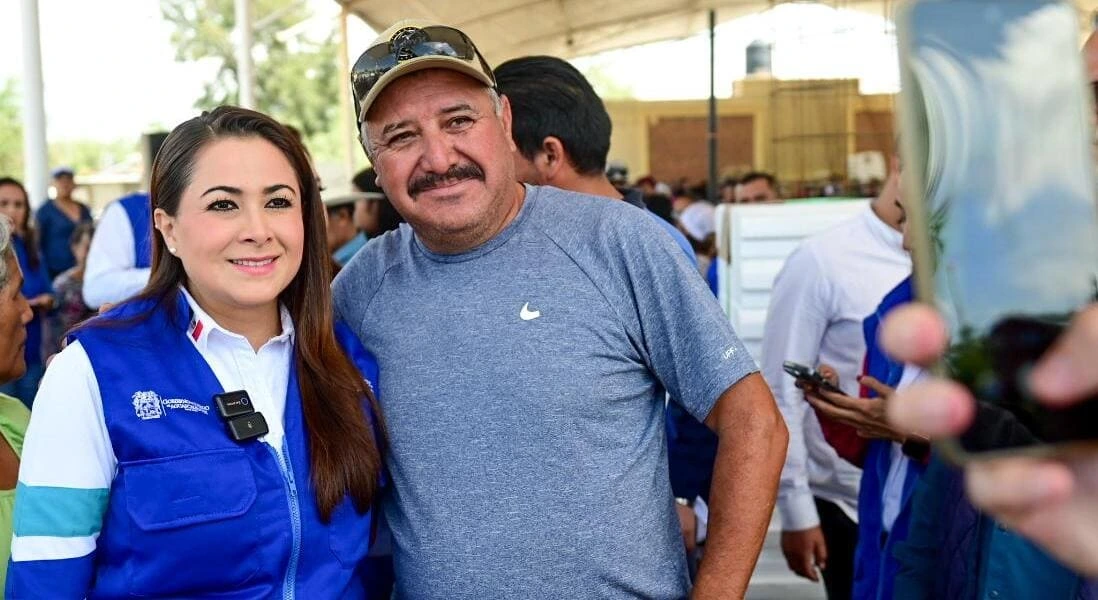 Tere Jiménez entregó apoyos del programa “Crece tu Vivienda” en El Llano, con materiales para techos, pisos, cuartos y baños que mejorarán la calidad de vida de las familias.
