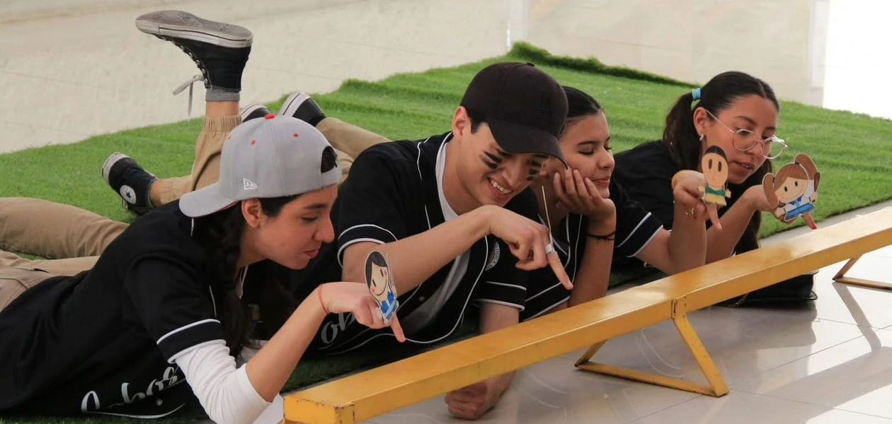 Estudiantes de la UTA clasifican a la final del FITU en la UNAM con la obra “¡Bolita, por favor!”, siendo la única universidad tecnológica en el certamen.