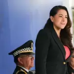 Tere Jiménez encabezó la ceremonia del 178.º aniversario de la Gesta de los Niños Héroes en la 14/a. Zona Militar, destacando su legado de unidad y valentía.